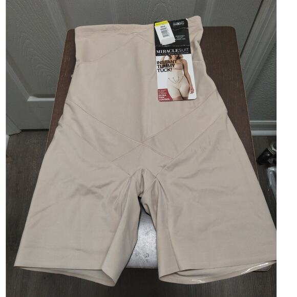 Miraclesuit Size Medium Beige Hi-Waist Thigh Slimmer Shorts Shapewear Style 2419 - Picture 1 of 7